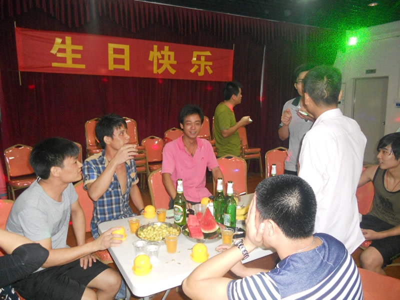 Longjoin employees birthday party in August